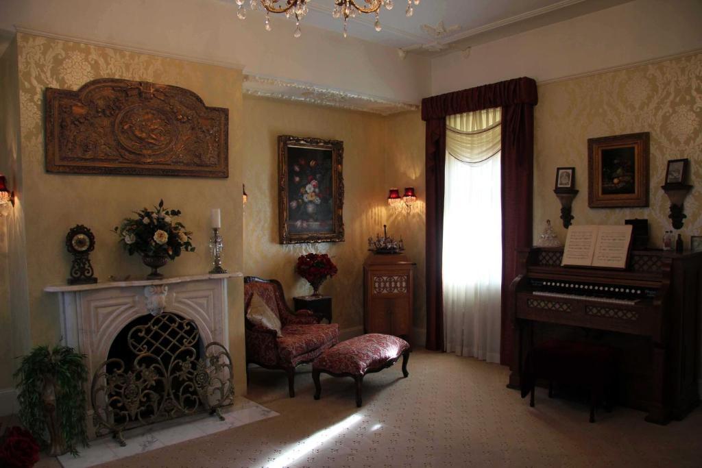 Bybee'S Historic Inn 杰克逊维尔 外观 照片